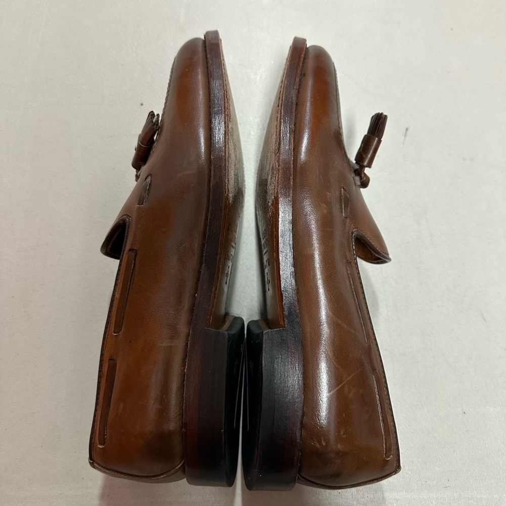 Allen Edmonds Grayson Tassel Loafer
Size 6 1/2 - Picture 5 of 6